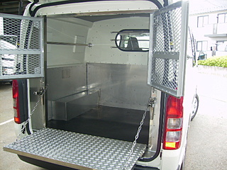 野犬捕獲車