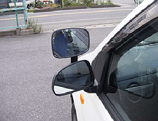 運転免許教習車