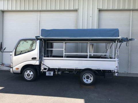 ４柱３方開　幌